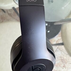 Beats Solo 3 Wireless Headphones - Black